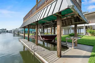 4301 Jolly Roger Rd, Jamaica Beach, TX 77554 - Photo 44