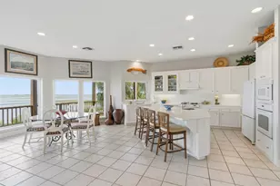 4301 Jolly Roger Rd, Jamaica Beach, TX 77554 - Photo 18