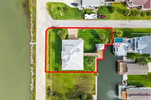 4301 Jolly Roger Rd, Jamaica Beach, TX 77554 - Photo 6