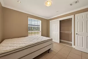 2201 Fountain View Dr, Houston, TX 77057 - Photo 12