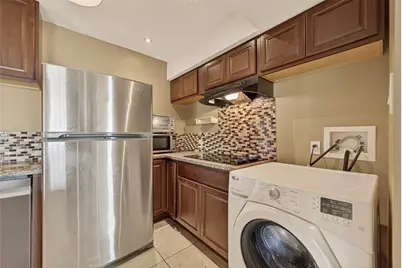 2201 Fountain View Drive #3, Houston, TX 77057 - Photo 6