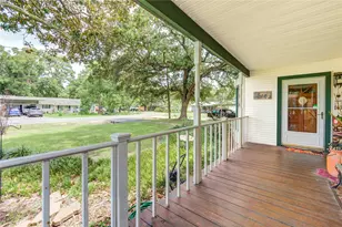 214 South St, Baytown, TX 77520 - Photo 4