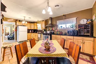 214 South St, Baytown, TX 77520 - Photo 8