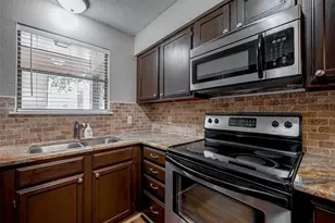 203 Lakeview Terrace, Montgomery, TX 77356 - Photo 6