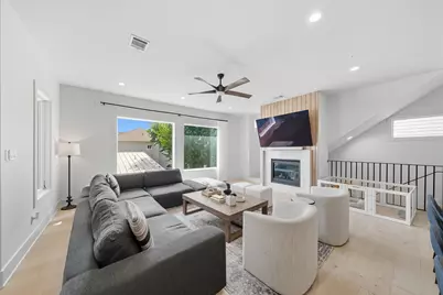 5437 Darling Street, Houston, TX 77007 - Photo 10