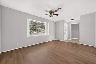 7214 Tours St, Houston, TX 77036 - Photo 4