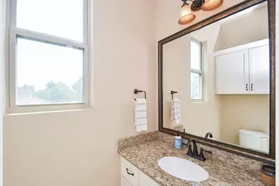 1126 W 16th Street #B, Houston, TX 77008 - Photo 12