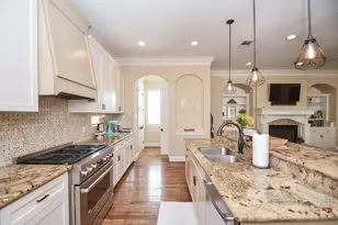 1126 W 16th St, Houston, TX 77008 - Photo 10