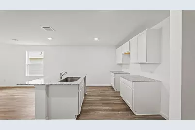 12251 McCrorey Castle Pass, Conroe, TX 77303 - Photo 8