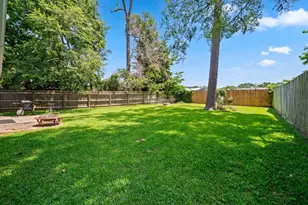 213 Mesa View, Conroe, TX 77316 - Photo 8
