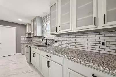 9226 Macmillan Lane, Houston, TX 77083 - Photo 18