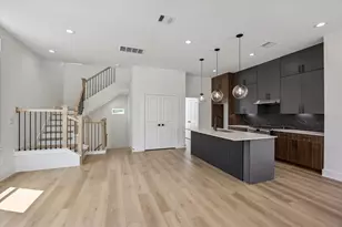 756 Curtin St, Houston, TX 77018 - Photo 6