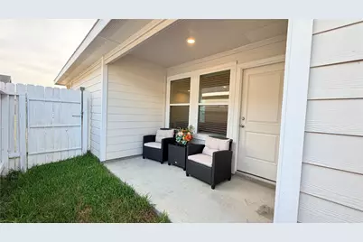 16799 N Marie Village Drive, Conroe, TX 77306 - Photo 6