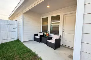 16799 N Marie Vlg Dr, Conroe, TX 77306 - Photo 6