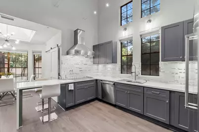 122 E Placid Hill Circle, The Woodlands, TX 77381 - Photo 14