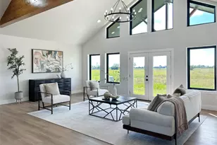 619 Chuckwagon Trail, Angleton, TX 77515 - Photo 10