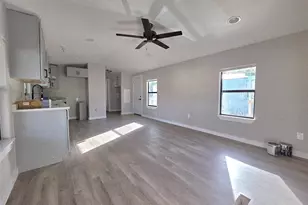 310 Paddock Rd, Willis, TX 77378 - Photo 2