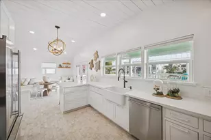 218 Kameha Dr, Tiki Island, TX 77554 - Photo 12