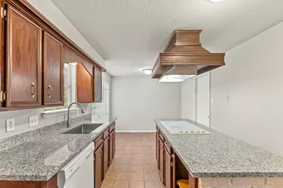2922 Hunters Glen Drive, Missouri City, TX 77459 - Photo 2