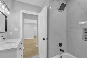 613 19th Ave N, Texas City, TX 77590 - Photo 14