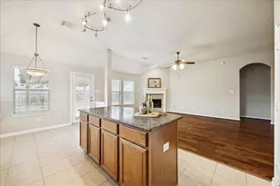 1909 Lazy Hollow Ln, Pearland, TX 77581 - Photo 10