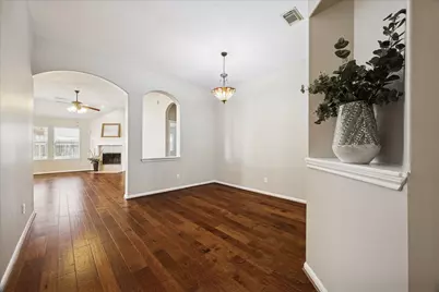 1909 Lazy Hollow Lane, Pearland, TX 77581 - Photo 2