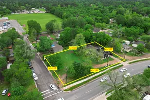 406 E Phillips St, Conroe, TX 77301 - Photo 4