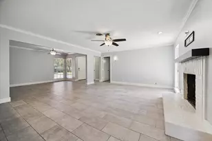 9407 Meadowbriar Ln, Houston, TX 77063 - Photo 14