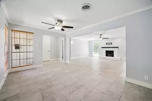 9407 Meadowbriar Ln, Houston, TX 77063 - Photo 22