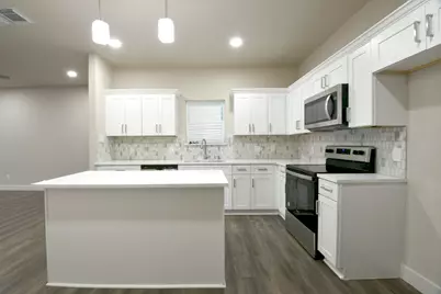 8025 Virgil Street, Houston, TX 77088 - Photo 10