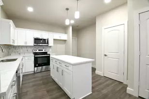 8025 Virgil St, Houston, TX 77088 - Photo 8