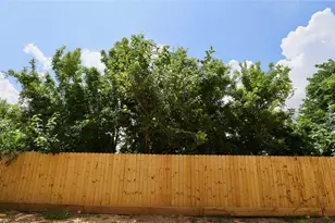 136 E 37th St, Houston, TX 77018 - Photo 14