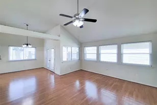 8611 Pool Creek Dr, Houston, TX 77095 - Photo 10