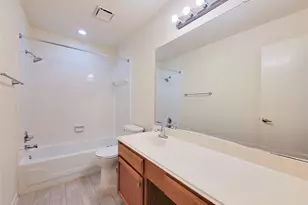 8611 Pool Creek Dr, Houston, TX 77095 - Photo 26
