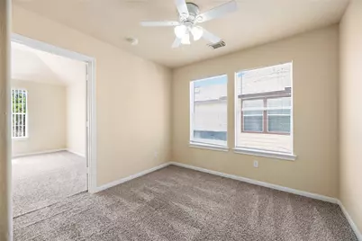 5227 Brinkman Court, Houston, TX 77091 - Photo 12