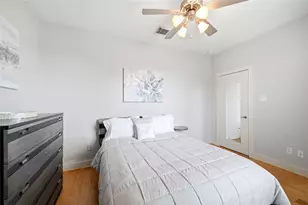 1415 Bonnie Brae St, Houston, TX 77006 - Photo 18