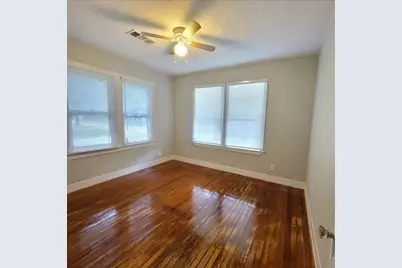 522 Aron Street, Baytown, TX 77520 - Photo 8