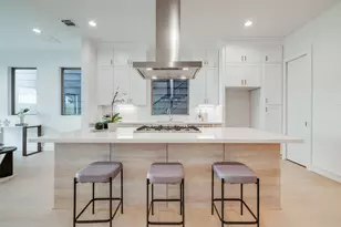 1012 E 26th St, Houston, TX 77009 - Photo 8