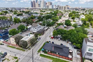 2212 Hopkins St, Houston, TX 77006 - Photo 30