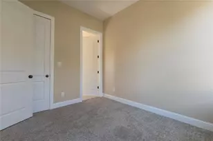 1424 Eddington St, Houston, TX 77023 - Photo 12