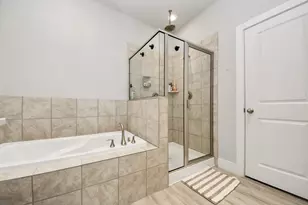 9017 Lonestar Creekbend Ln, Houston, TX 77080 - Photo 34