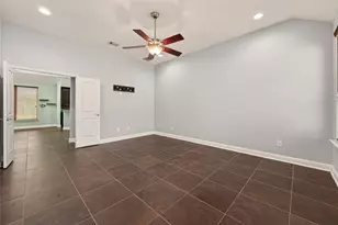 1410 Silver Rings Ct, Pearland, TX 77581 - Photo 18