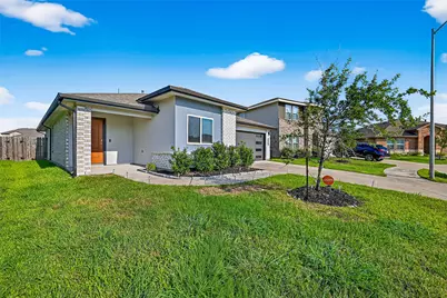 8223 Hush Heights Drive, Rosharon, TX 77583 - Photo 2
