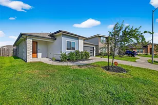 8223 Hush Heights Dr, Rosharon, TX 77583 - Photo 2