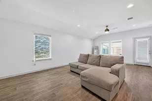 8223 Hush Heights Dr, Rosharon, TX 77583 - Photo 10