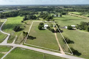 5850 Trackside Rd, Chappell Hill, TX 77426 - Photo 1