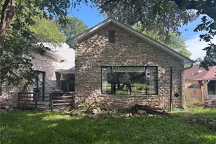72 Woodcreek Dr, Wimberley, TX 78676 - Photo 42