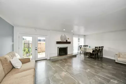 4725 Indian Trail #3, Baytown, TX 77521 - Photo 4