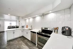 4725 Indian Trail, Baytown, TX 77521 - Photo 10