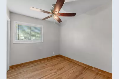 10319 Dunvegan Way, Houston, TX 77013 - Photo 16